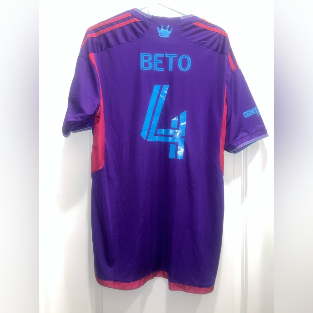 adidas Charlotte FC Authentic Purple Soccer Jersey Men’s Size slim fit #4 Beto - Picture 2 of 3